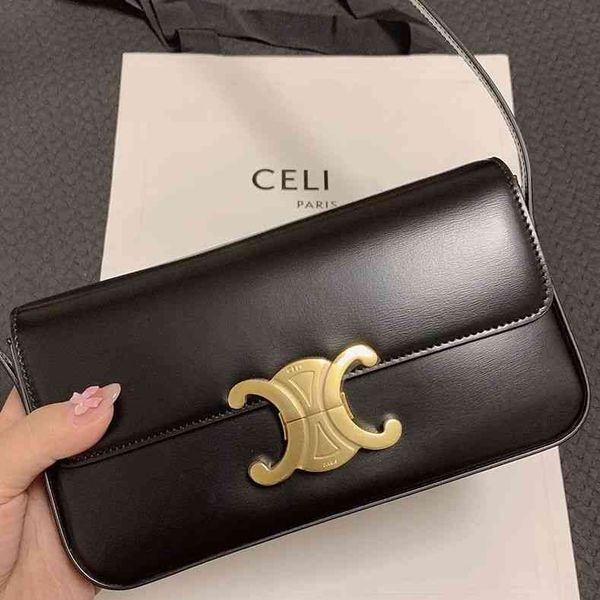 new lisa in spring and summer of 2022 same triumphant armpit bag french stick leather women's one shoulder bean curd small
new lisa in spring and summer of 2022 same triumphant armpit bag french stick leather women's one shoulder bean curd small