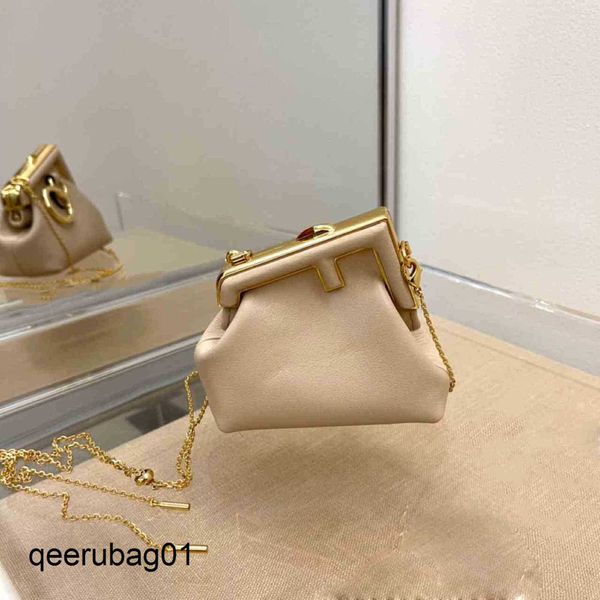 designer bag fend first autumn new series metal wrapped buckle mini chain small card portable handbags crossbody shoulderbag leisure shoppin
designer bag fend first autumn new series metal wrapped buckle mini chain small card portable handbags crossbody shoulderbag leisure shoppin