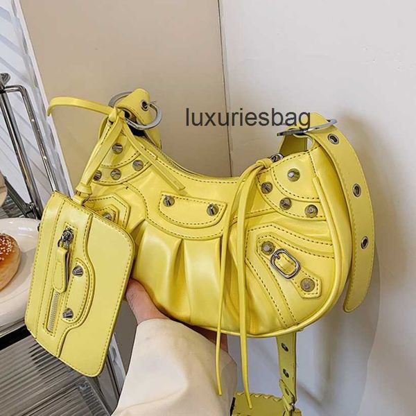 aher max fashion leather balenicass biker bag lecagole rivet 2023 new personalized ins single shoulder texture messenger women's
aher max fashion leather balenicass biker bag lecagole rivet 2023 new personalized ins single shoulder texture messenger women's