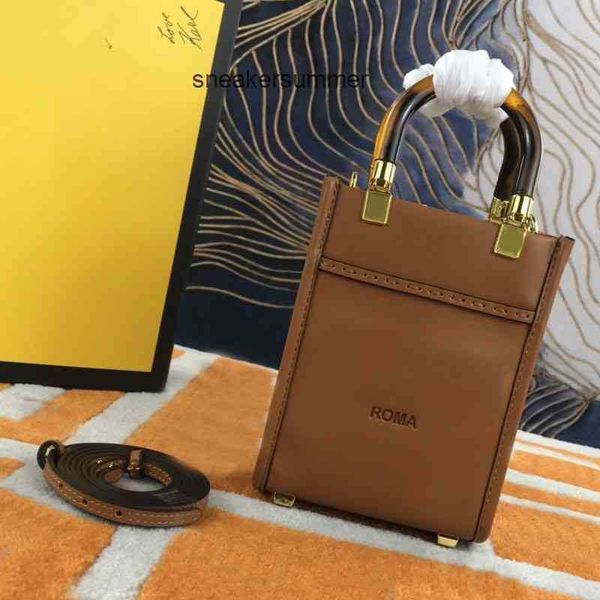 fend designer handbags handbag purse mini tote bag crossbody shoulder bags two color handle removable messenger tote fashion brand bags
fend designer handbags handbag purse mini tote bag crossbody shoulder bags two color handle removable messenger tote fashion brand bags