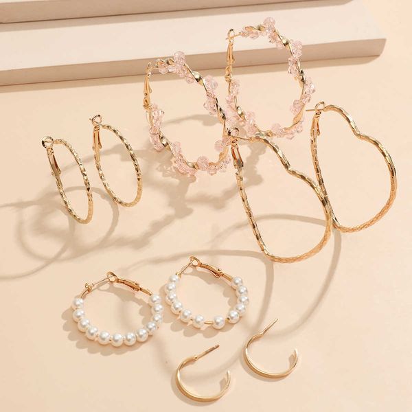 new alloy charm geometric earrings 5 piece set fashion exaggeration french c-ring love earrings, Golden
new alloy charm geometric earrings 5 piece set fashion exaggeration french c-ring love earrings, Golden