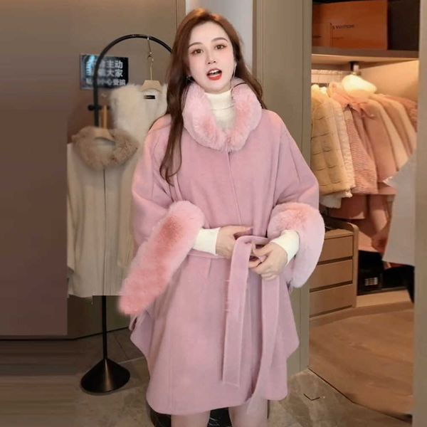 women's fur faux fur 2021 autumn winter poncho women's fashion luxury imitation mink fur collar cashmere wool cloak coat elegant l, Black
women's fur faux fur 2021 autumn winter poncho women's fashion luxury imitation mink fur collar cashmere wool cloak coat elegant l, Black