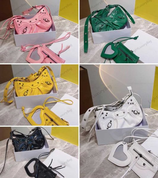 3a Designer Bags Shoulder Crossbody Wallets Personality Womens Real Leather Classic Handbags Tote Female Purses 2201105
3a Designer Bags Shoulder Crossbody Wallets Personality Womens Real Leather Classic Handbags Tote Female Purses 2201105