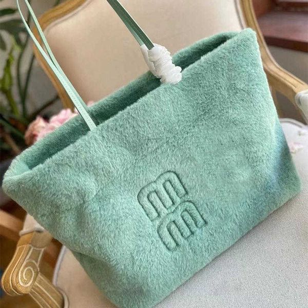 evening bags miu totes women plush handbag large capacity shoulder underarm bag furry designer tote bag wallet ladies casual commuter mi1l
evening bags miu totes women plush handbag large capacity shoulder underarm bag furry designer tote bag wallet ladies casual commuter mi1l
