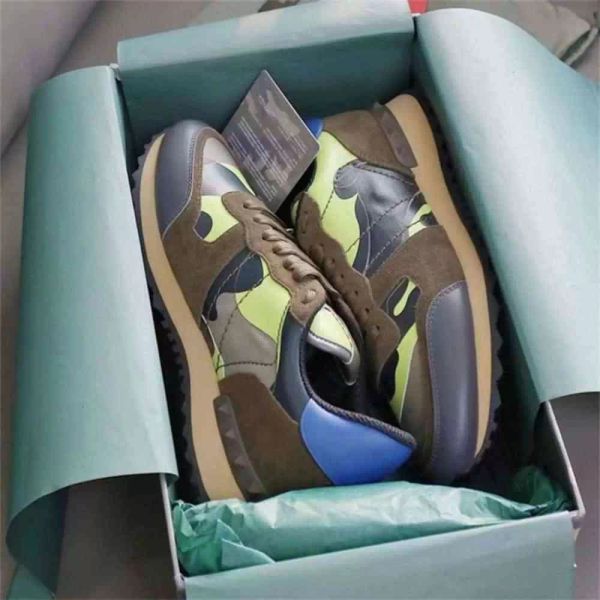 mens camouflage rockrunner sneakers shoes luxurys designer studded men flats casual trainers genuine leather na valentinoes valentinoity ryy, Black
mens camouflage rockrunner sneakers shoes luxurys designer studded men flats casual trainers genuine leather na valentinoes valentinoity ryy, Black