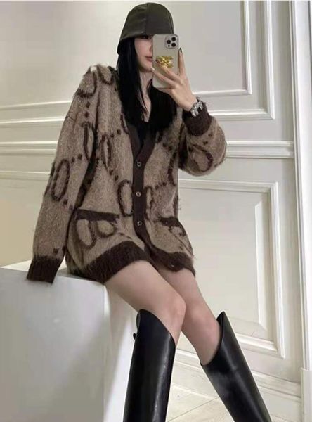 full ggity letters print mohair sweater coats for women loose soft plush cardigan designers womens double pockets coat high grade ladies out, White;black
full ggity letters print mohair sweater coats for women loose soft plush cardigan designers womens double pockets coat high grade ladies out, White;black