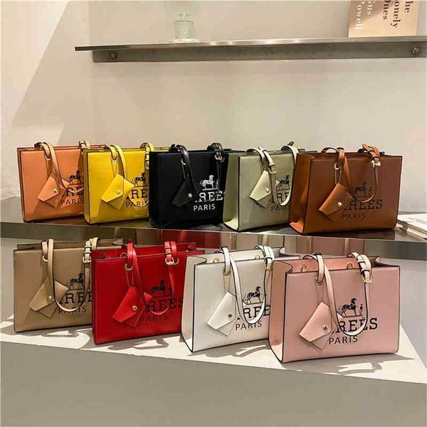 handbag letter pattern printing large capacity women's shoulder bag pu leather fashion tote bag
handbag letter pattern printing large capacity women's shoulder bag pu leather fashion tote bag