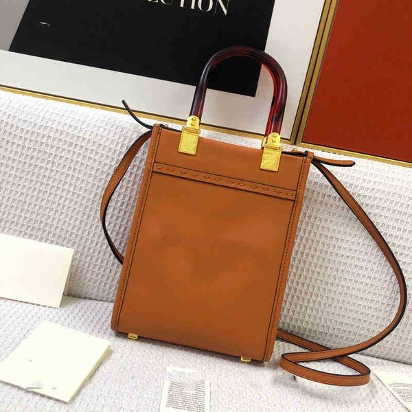 handbags fend designer pink ladies mini leather shopping bags fashion luxury one-shoulder messenger bag amber double hand messenger tote fas
handbags fend designer pink ladies mini leather shopping bags fashion luxury one-shoulder messenger bag amber double hand messenger tote fas