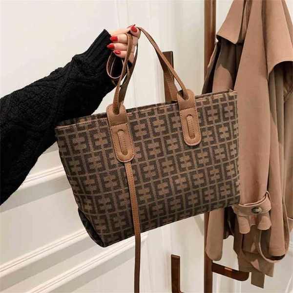 texture bag women's winter new fashion version high-capacity one shoulder tote bag fashion hand handbag sale
texture bag women's winter new fashion version high-capacity one shoulder tote bag fashion hand handbag sale