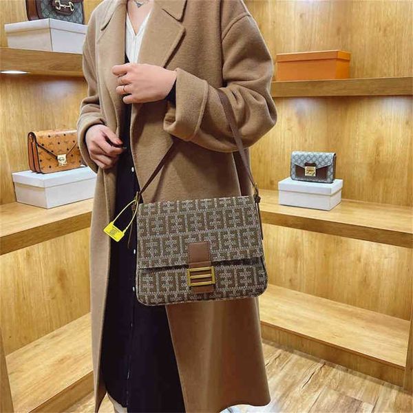 bag women's bag new fashion small square contrast color printing messenger shoulder handbag sale
bag women's bag new fashion small square contrast color printing messenger shoulder handbag sale