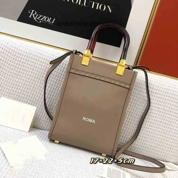 handbags fend designer pink ladies mini leather shopping bags fashion luxury one-shoulder messenger bag amber double hand messenger tote fas
handbags fend designer pink ladies mini leather shopping bags fashion luxury one-shoulder messenger bag amber double hand messenger tote fas