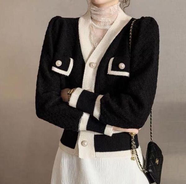 women's sweaters cardigan knitted women v neck designer long sleeve fashion casual designer, White;black
women's sweaters cardigan knitted women v neck designer long sleeve fashion casual designer, White;black