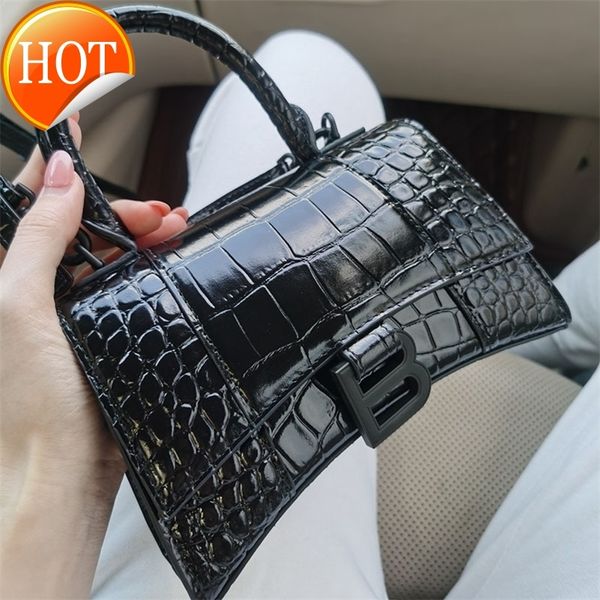 light luxury designer bags balencige original leather black crocodile pattern buckle paris hourglass fashion female xwlq
light luxury designer bags balencige original leather black crocodile pattern buckle paris hourglass fashion female xwlq