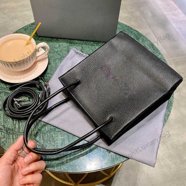 3a designer tote shoulder crossbody bag fashion cross body wallets simple womens real leather classic luxury handbags female purses 2201104
3a designer tote shoulder crossbody bag fashion cross body wallets simple womens real leather classic luxury handbags female purses 2201104