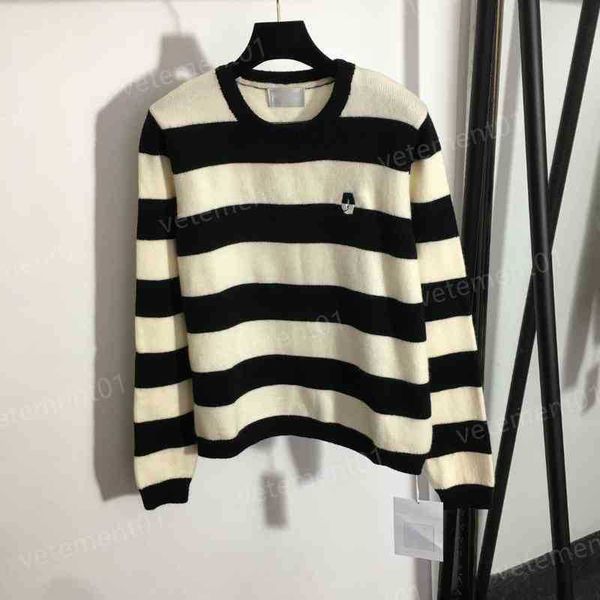 luxury womens sweaters fashion brand logo embroidery stitching round neck long sleeve knitted sweater designer hoodies women clothing, White;black
luxury womens sweaters fashion brand logo embroidery stitching round neck long sleeve knitted sweater designer hoodies women clothing, White;black