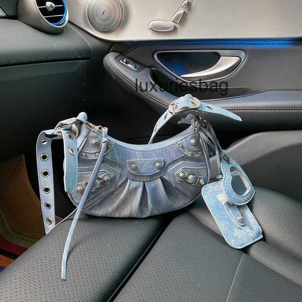 leather balenicass design biker bag net red women's 2022 new ins rivet three in one motorcycle girl portable underarm single shoulder c
leather balenicass design biker bag net red women's 2022 new ins rivet three in one motorcycle girl portable underarm single shoulder c