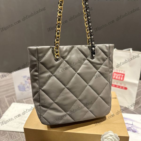women f/w 19 lambskin totes shopping bags designer quilted gold silver metal chain handle satchel matelasse shoulder french outdoor large ca
women f/w 19 lambskin totes shopping bags designer quilted gold silver metal chain handle satchel matelasse shoulder french outdoor large ca