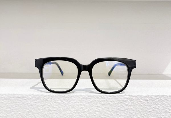 womens eyeglasses frame clear lens men sun gasses fashion style protects eyes uv400 with case 0768, Silver
womens eyeglasses frame clear lens men sun gasses fashion style protects eyes uv400 with case 0768, Silver