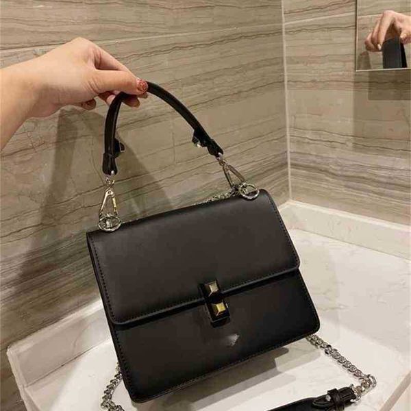 hand bags women luxurys new style small square chain strap portable one shoulder messenger bag leather portable handbags fef322
hand bags women luxurys new style small square chain strap portable one shoulder messenger bag leather portable handbags fef322