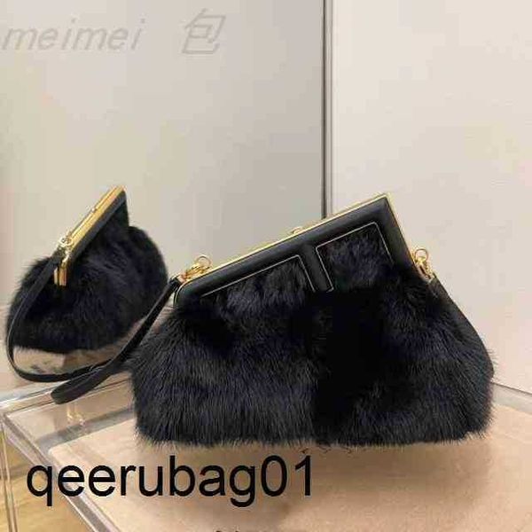 series metal fend women luxurys designer wrapped first handbag single shoulder messenger bag designers portable handbags crossbody shoulderb
series metal fend women luxurys designer wrapped first handbag single shoulder messenger bag designers portable handbags crossbody shoulderb