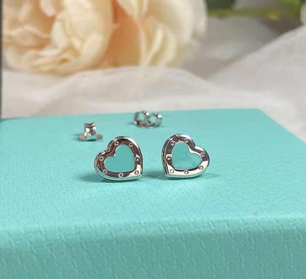 2022 fashion designer love stud earrings classic womens luxury exquisite workmanship elegant heart with pouch blue enamel earring 4370418, Golden;silver
2022 fashion designer love stud earrings classic womens luxury exquisite workmanship elegant heart with pouch blue enamel earring 4370418, Golden;silver