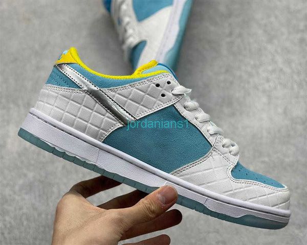 shoes womens series skateboarding x sneaker school pro qs lagoon pulse sterling silver ice blue trainer
shoes womens series skateboarding x sneaker school pro qs lagoon pulse sterling silver ice blue trainer
