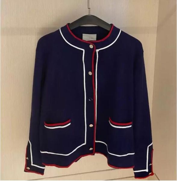 luxury brand women's sweaters 22gg autumn and winter new women clothing full-print presbyopia knitted cardigan jacket korean loose lett, White;black
luxury brand women's sweaters 22gg autumn and winter new women clothing full-print presbyopia knitted cardigan jacket korean loose lett, White;black