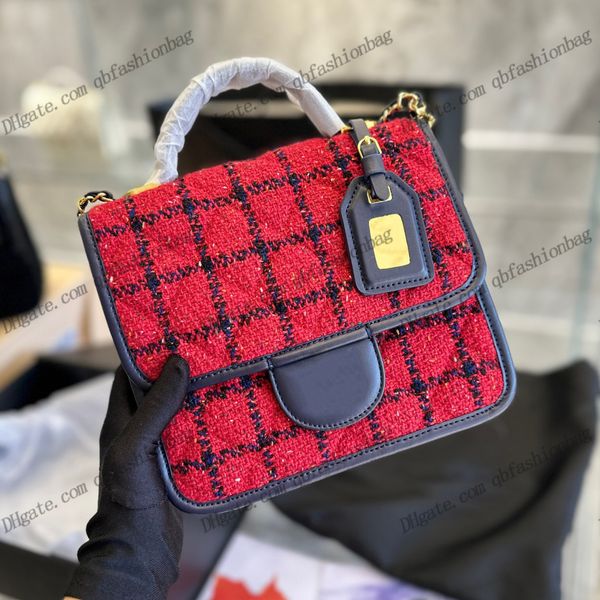 22k womens wool tweed tew tofu flap bags classic quilted gold metal chain handle totes matelasse shoulder crossbody designer luxury mini han
22k womens wool tweed tew tofu flap bags classic quilted gold metal chain handle totes matelasse shoulder crossbody designer luxury mini han