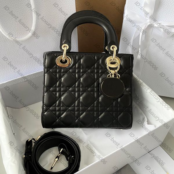 9a lady shoulder bags noble fashion handbags mini bag embroidery bag solid color leathers hardware gold silver black buckle frosted light le
9a lady shoulder bags noble fashion handbags mini bag embroidery bag solid color leathers hardware gold silver black buckle frosted light le
