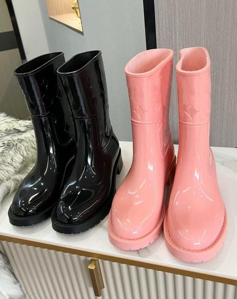 2022 designers drops flat mid boots women luxuries casual shoes genuine leather embossed waterproof rubber boot, Black
2022 designers drops flat mid boots women luxuries casual shoes genuine leather embossed waterproof rubber boot, Black