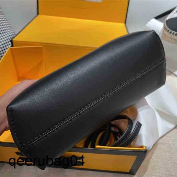 luxurys first bag designer women brand bags fend series metal handbag single shoulder messenger luxury meesenger fashion woman's bag 6m
luxurys first bag designer women brand bags fend series metal handbag single shoulder messenger luxury meesenger fashion woman's bag 6m
