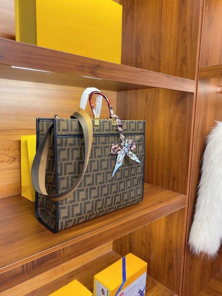 2022 5a quality women handbags 41cm bag designer composite bags lady clutch bag shoulder tote female purse wallet handbag
2022 5a quality women handbags 41cm bag designer composite bags lady clutch bag shoulder tote female purse wallet handbag