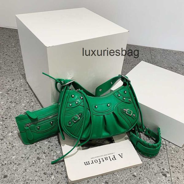 leather balenicass fashion biker bag lecagole new underarm female 2022 pleated crescent child mother rivet motorcycle
leather balenicass fashion biker bag lecagole new underarm female 2022 pleated crescent child mother rivet motorcycle