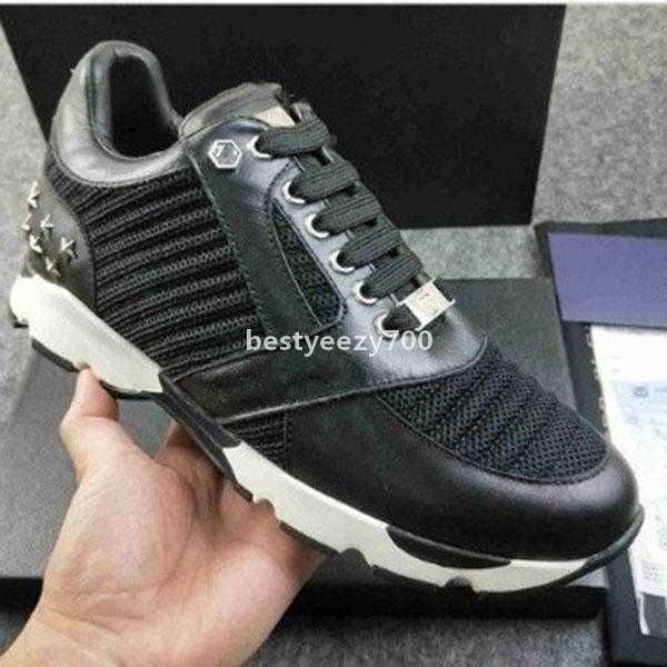 men leather sneakers punk style runner casual shoes decorated with iconic metal skull for time 38-45 km philipps pleins kge
men leather sneakers punk style runner casual shoes decorated with iconic metal skull for time 38-45 km philipps pleins kge