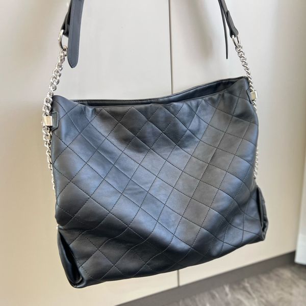 womens vinatge timeless classic quilted underarm bags with silver metal hardware shoulder purse large capacity outdoor sacoche luxury design
womens vinatge timeless classic quilted underarm bags with silver metal hardware shoulder purse large capacity outdoor sacoche luxury design