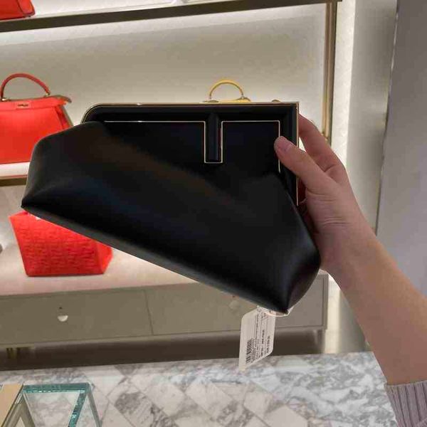 fend first shoulder bag small 26cm portable handbags crossbody shoulderbag messenger bag tote fashion eae0
fend first shoulder bag small 26cm portable handbags crossbody shoulderbag messenger bag tote fashion eae0