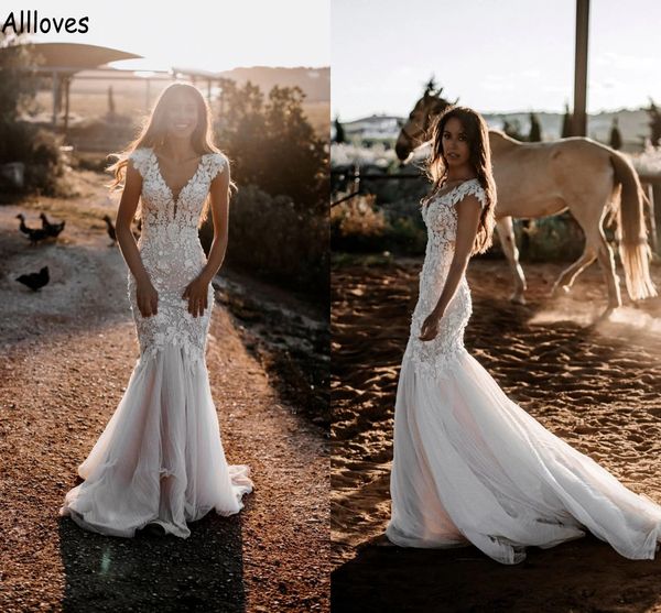 fashion floral lace appliqued mermaid wedding dresses for bride deep v neck backless boho country bridal gowns cap sleeves sweep train robes, White
fashion floral lace appliqued mermaid wedding dresses for bride deep v neck backless boho country bridal gowns cap sleeves sweep train robes, White