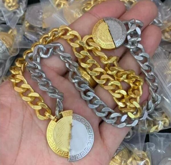 fashion designed gold silver cuba thick chain necklaces & pendants women's banshee medusa portrait 18k gold plated ladies designer jewe
fashion designed gold silver cuba thick chain necklaces & pendants women's banshee medusa portrait 18k gold plated ladies designer jewe