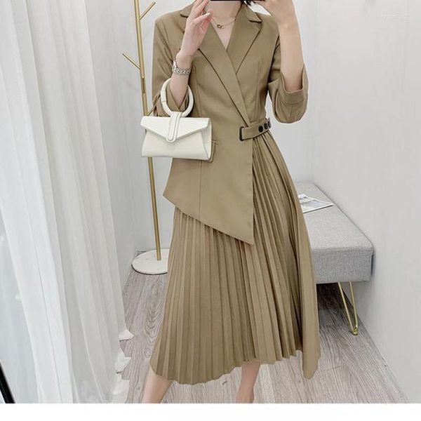 casual dresses fashion turn down collar pleated midi dress autumn women solid color lace up long sleeve office ladies elegant, Black;gray
casual dresses fashion turn down collar pleated midi dress autumn women solid color lace up long sleeve office ladies elegant, Black;gray