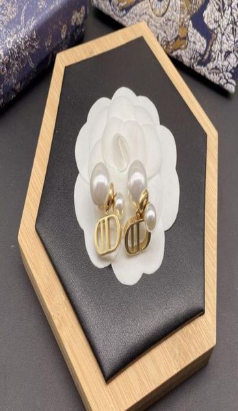 women earings jewelry luxurys designers earrings studs pearl earrings fashion 925 sterling silver des boucles d039oreilles desi8777723
women earings jewelry luxurys designers earrings studs pearl earrings fashion 925 sterling silver des boucles d039oreilles desi8777723