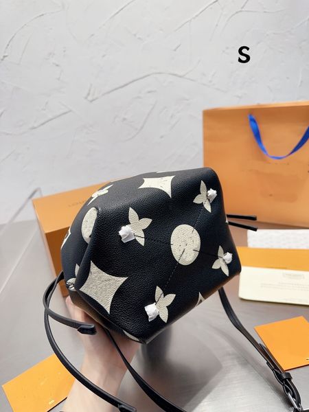 louisity designer luxury bag louiss handbags totes bags womens crossbody handbag loulou lvs shoulder pursest louiseity 1 viutonity 7a hje9
louisity designer luxury bag louiss handbags totes bags womens crossbody handbag loulou lvs shoulder pursest louiseity 1 viutonity 7a hje9