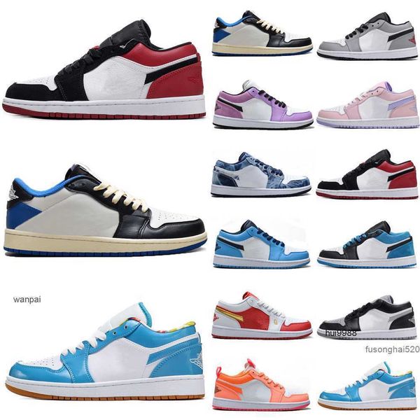 2023 university blue black low 1 1s basketball shoes sneakers mens womens unc light smoke grey game royal pine green south side shadow conco
2023 university blue black low 1 1s basketball shoes sneakers mens womens unc light smoke grey game royal pine green south side shadow conco