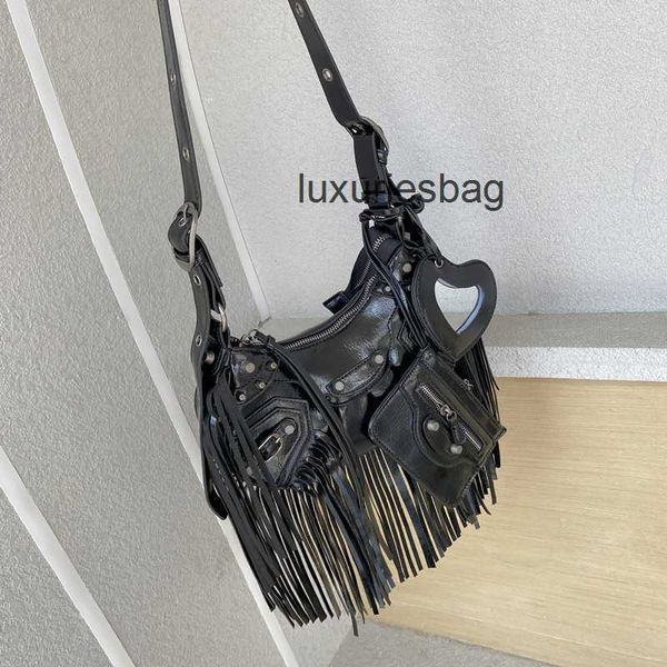 leather balenicass design biker bag women's 2022 new style net red rivet tassel three in one motorcycle spicy armpit shoulder messenger
leather balenicass design biker bag women's 2022 new style net red rivet tassel three in one motorcycle spicy armpit shoulder messenger