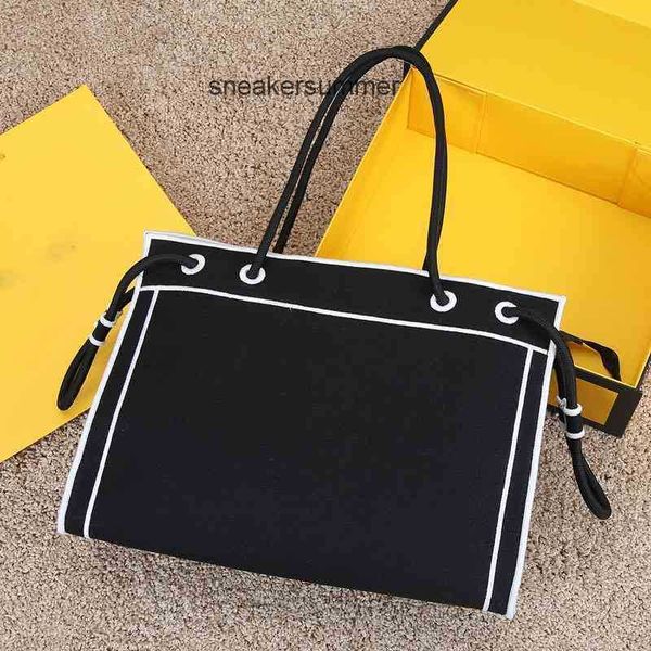 fend designer handbags tote bag luxury handbag shopping bags canvas letter large capacity ladies brand portable handbags crossbody shoulderb
fend designer handbags tote bag luxury handbag shopping bags canvas letter large capacity ladies brand portable handbags crossbody shoulderb