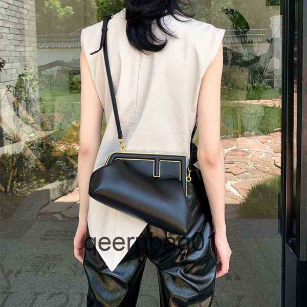 luxury genuine leather fendiis' bags luxurys designer bag fend handbags series women metal wrapped handbag single shoulder messenger fq
luxury genuine leather fendiis' bags luxurys designer bag fend handbags series women metal wrapped handbag single shoulder messenger fq