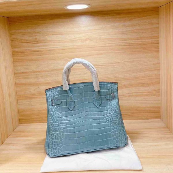 luxury bags hemess luxurys handbags bag women square alligator blue hard handle medium solid color strap buckle cover leather 05s9 0we8
luxury bags hemess luxurys handbags bag women square alligator blue hard handle medium solid color strap buckle cover leather 05s9 0we8