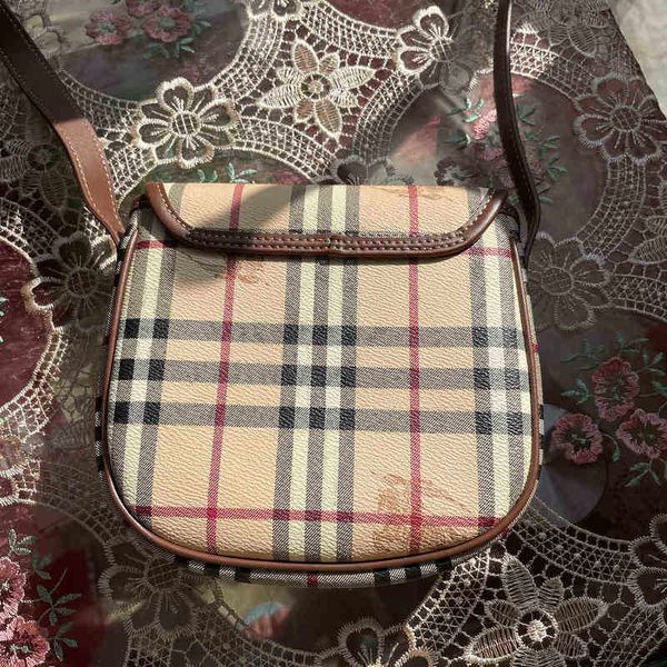 burbrerys crossbody handbags bags burbrery onthego tote luxuries designers women bag purses totes designer woman handbag shoulder wallet par
burbrerys crossbody handbags bags burbrery onthego tote luxuries designers women bag purses totes designer woman handbag shoulder wallet par