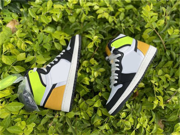 brand shoes 1 high og outdoor white volt university gold orange black yellow toe 2.0 zapatos sports original, White;red
brand shoes 1 high og outdoor white volt university gold orange black yellow toe 2.0 zapatos sports original, White;red