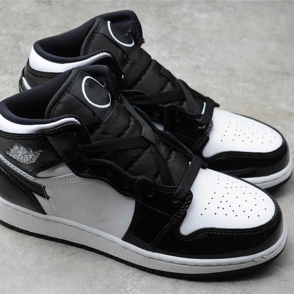 brand shoes basketball jumpman trainers designer sneakers black white patent leather fiber 1 mid se panda
brand shoes basketball jumpman trainers designer sneakers black white patent leather fiber 1 mid se panda