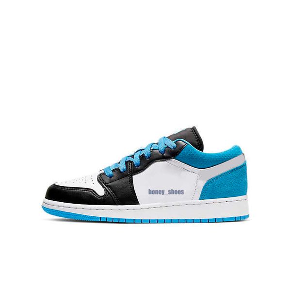 2021 jumpman 1 low 1s outdoor athletic shoes og tag black toe court purple sp game royal gym red men women sneakers trainer 36-46
2021 jumpman 1 low 1s outdoor athletic shoes og tag black toe court purple sp game royal gym red men women sneakers trainer 36-46